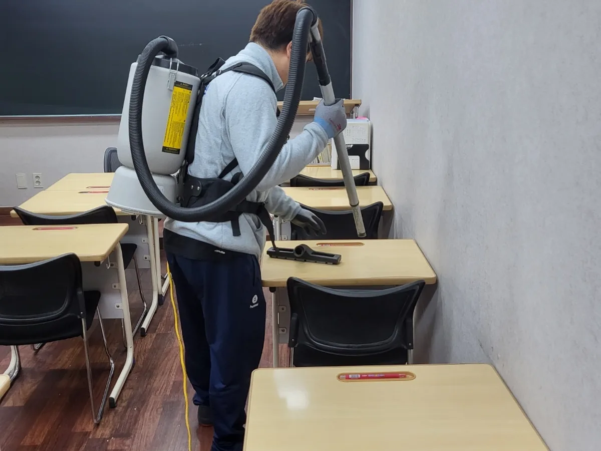 동구 일산동 학원 좌석·책상 진공 바닥 위생청소 사례 - 행진크린